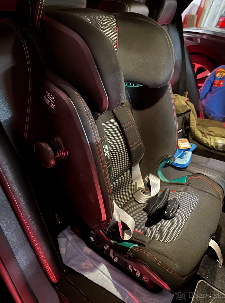 Autosedačka Britax Römer Advansafix IV R - 3