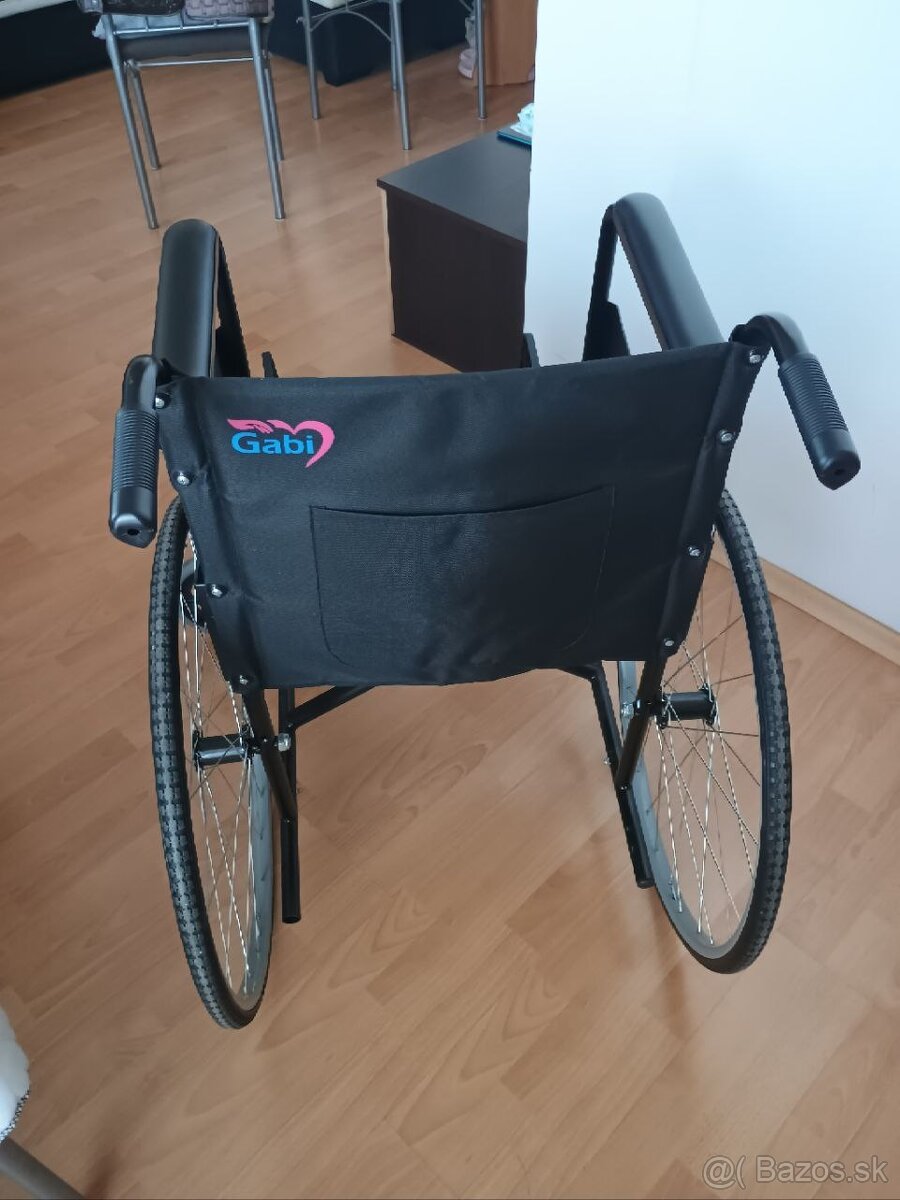 Skladací invalidný vozík - 3