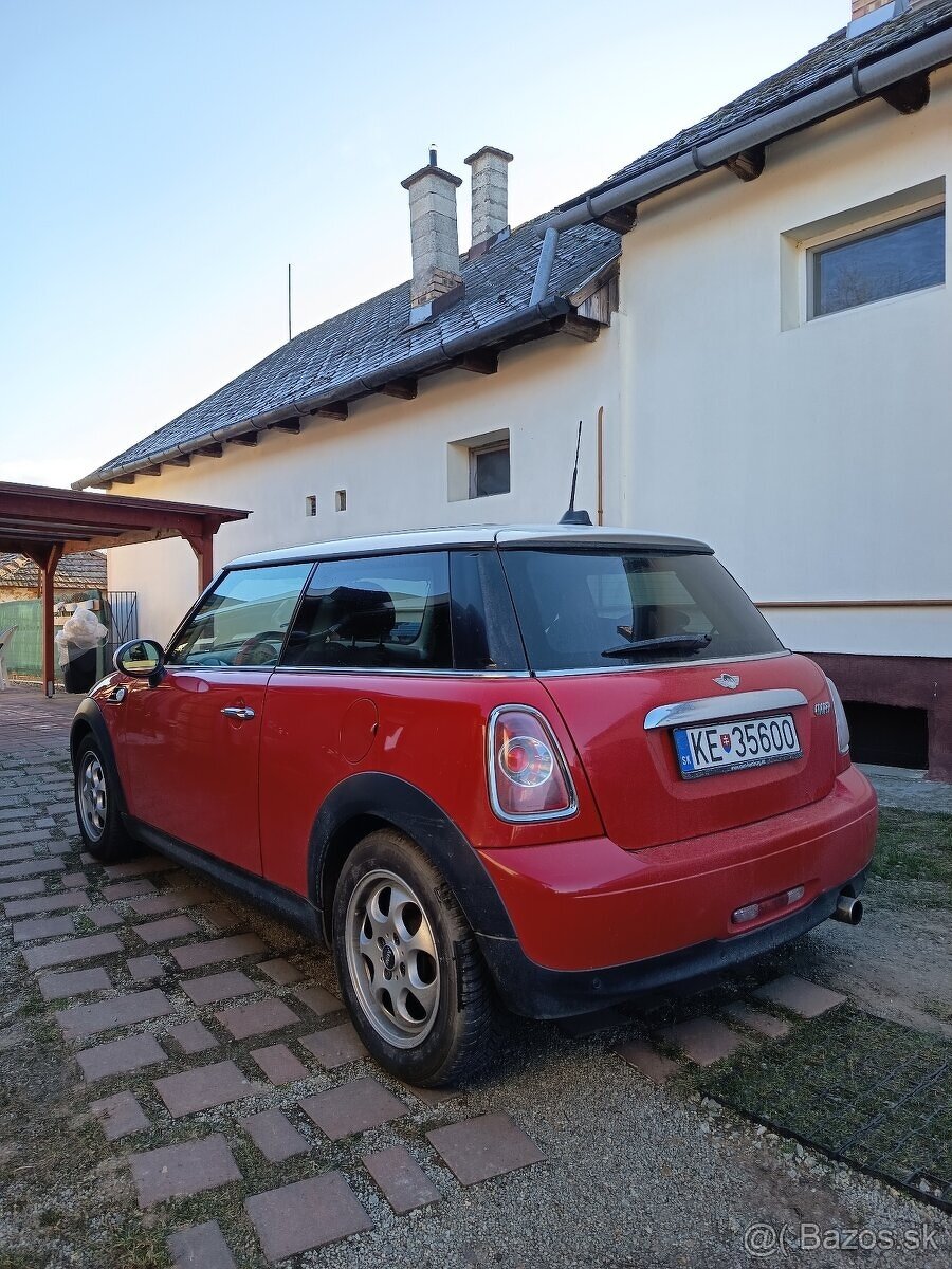 Predam Minicooper 1.6 90kw 1 majitel 2013 - 3