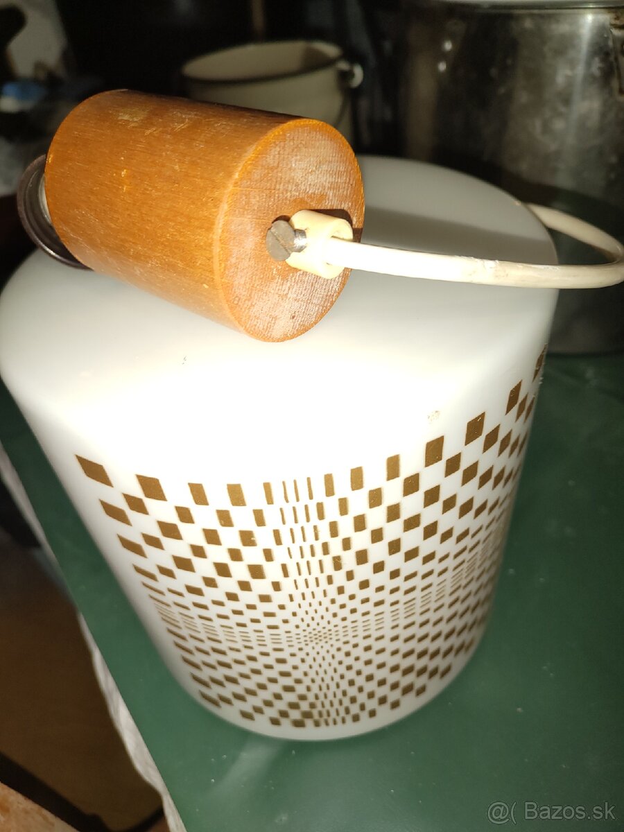 Svietidlo s tienodlom akcia 8€ priamo Po - 3