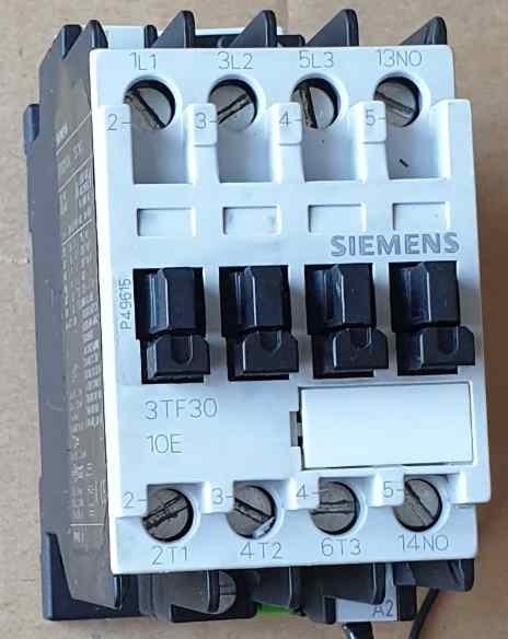 stýkače + istiace relé + ističe + motorové spúšťače - 3