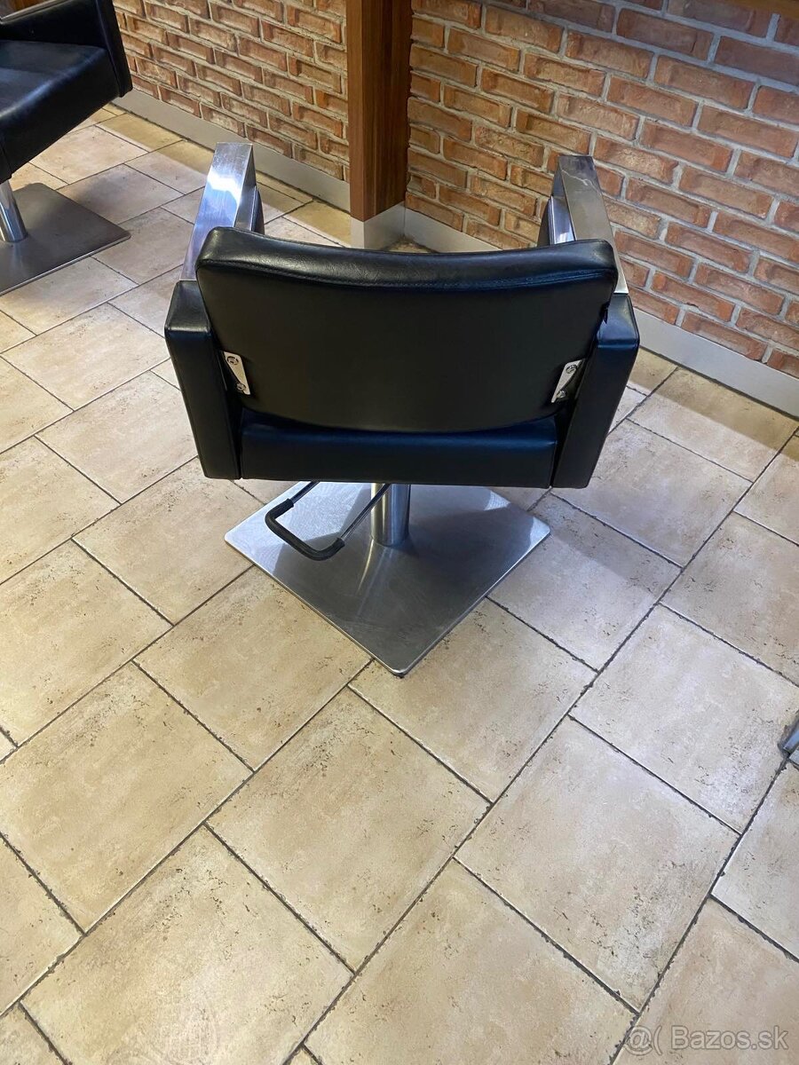 Kadernícke kreslo - 3