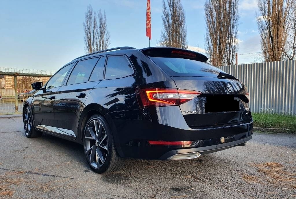 Skoda Superb Combi Sportline 2.0 TDI - 3