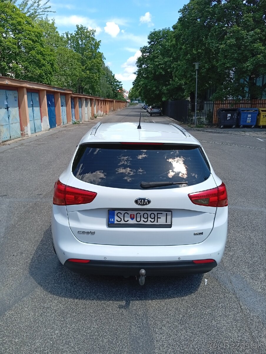 Dobrý deň, predám Kia Ceed 1.6. - 3