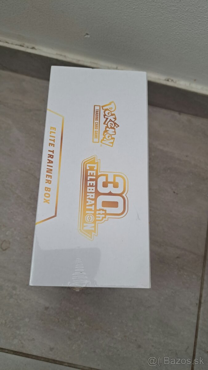 Pokemon 30th Celebration Elite Trainer Box ETB - 3