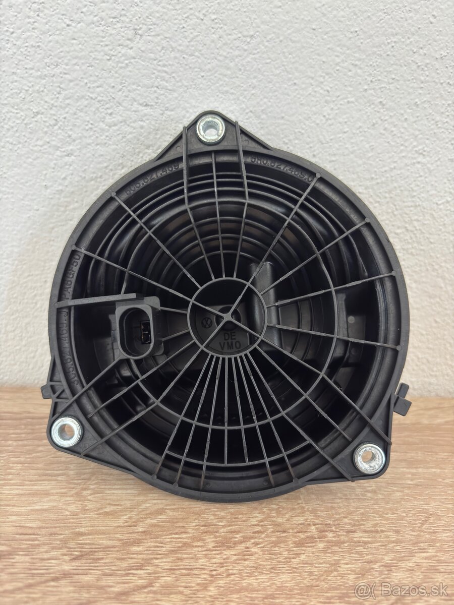 Kľučka kufra VW Golf 6, Passat B7 - 3