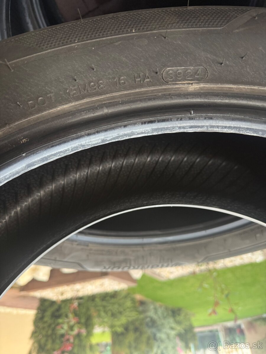 Predám letné Pneu 235/55/19 Hankook - 3