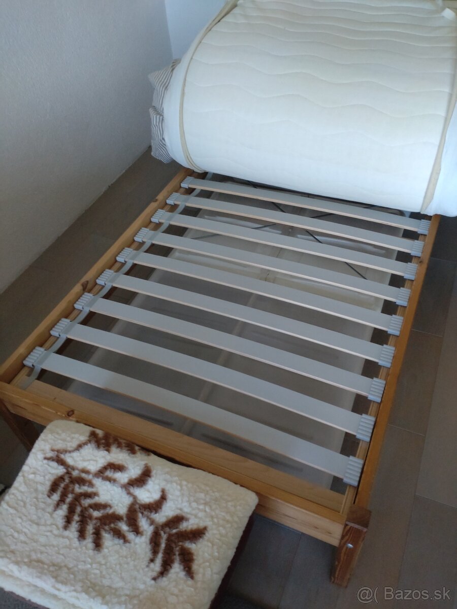 Predám osvedčenú posteľ IKEA masív drevo s lamelovým roštom - 3