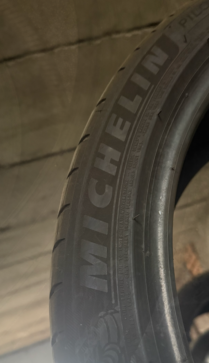 245/40 R19 Michelin Pilot Sport 4S - 3