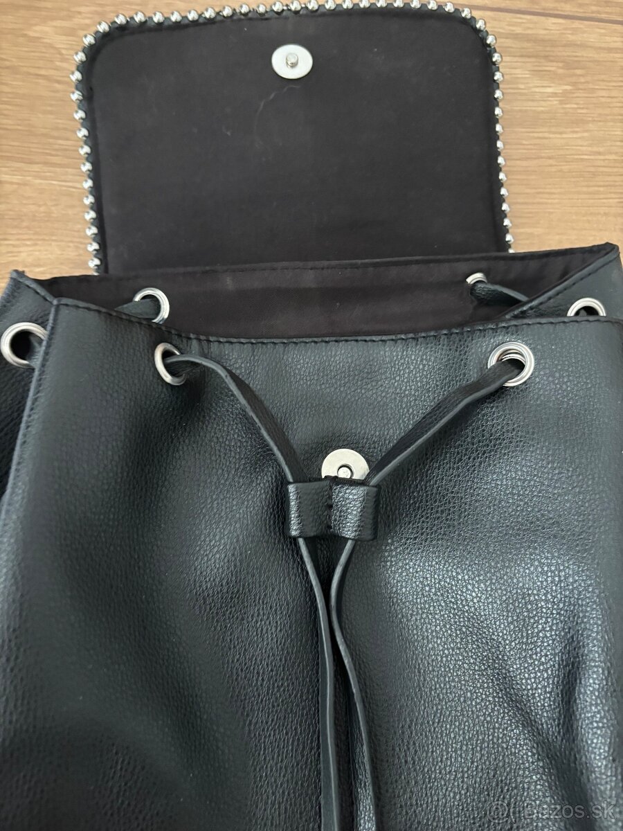 Čierny dámsky ruksak PRIMARK - 3