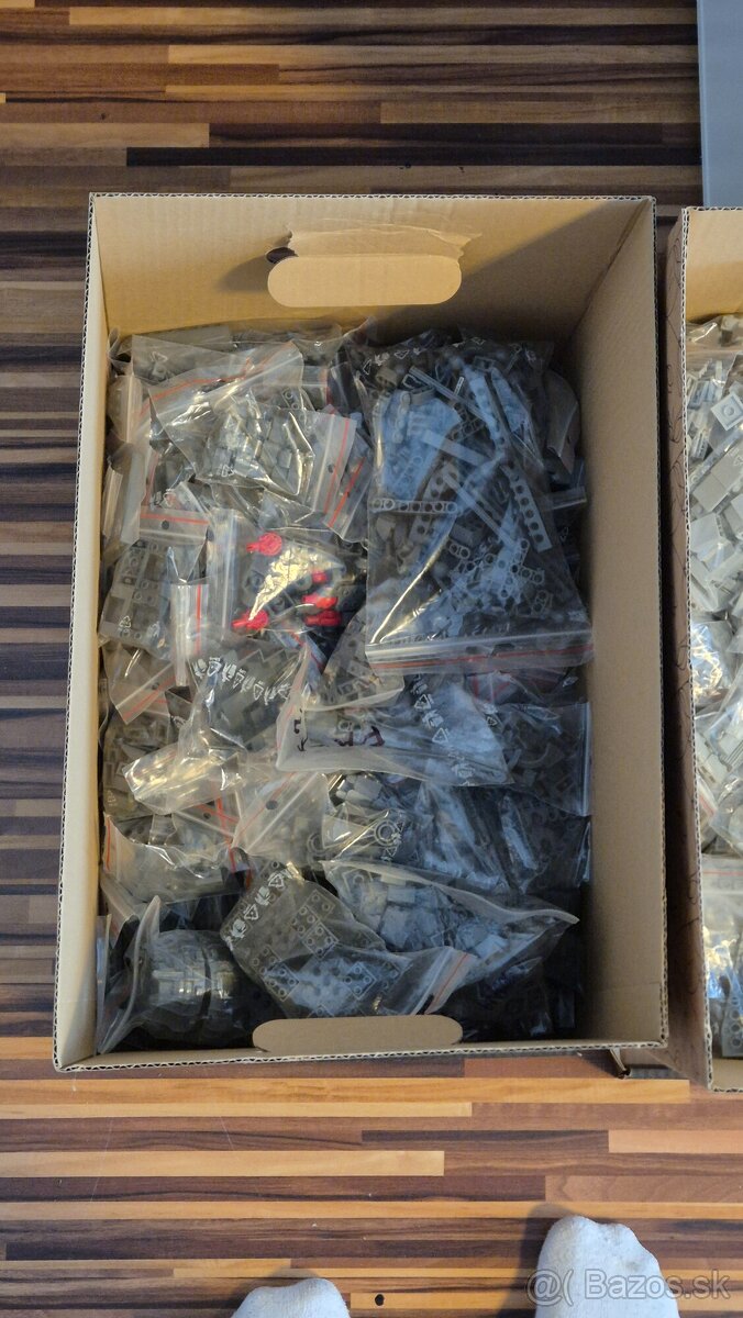 Lego 34,3 kg - 32 000 ks - 3