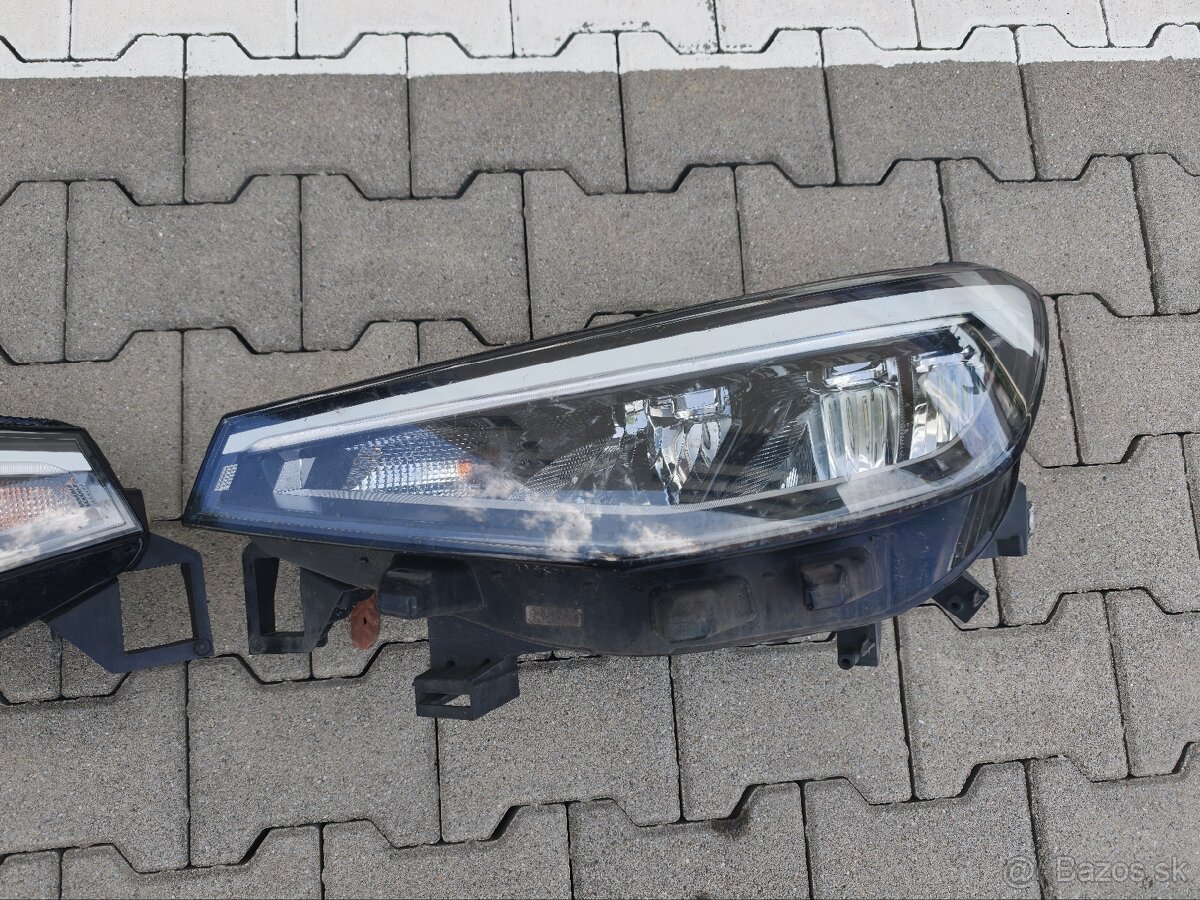 Svetlá Volkswagen ID.4 - 3