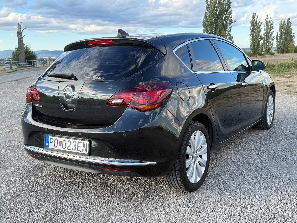 Opel Astra 1.6b 2013 - 3