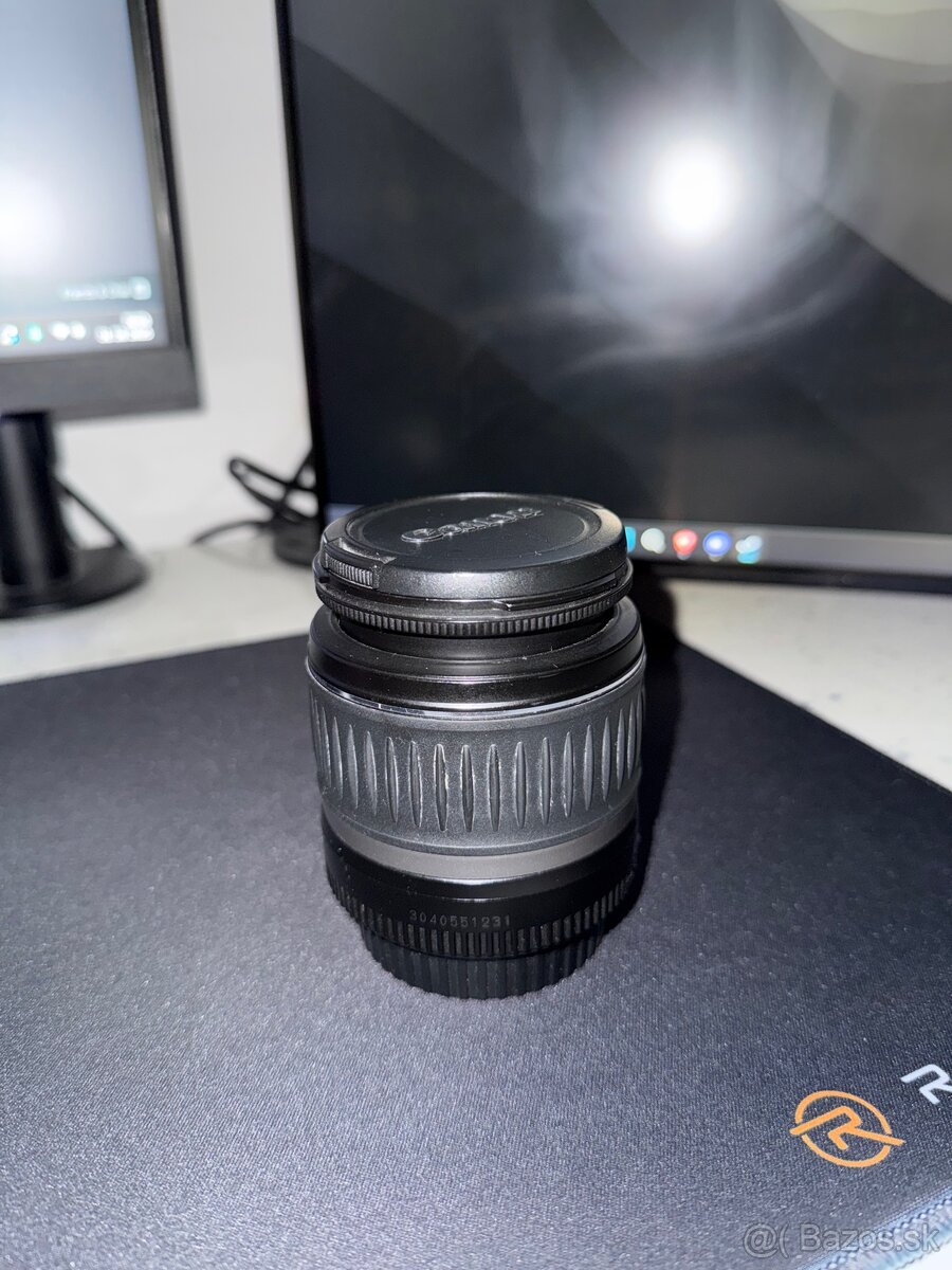 Canon EF-S 18-55mm - 3