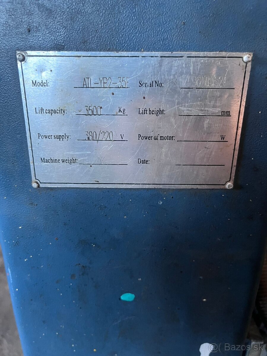 Dvojstlpový zdvihák 3.5t hydraulický - 3