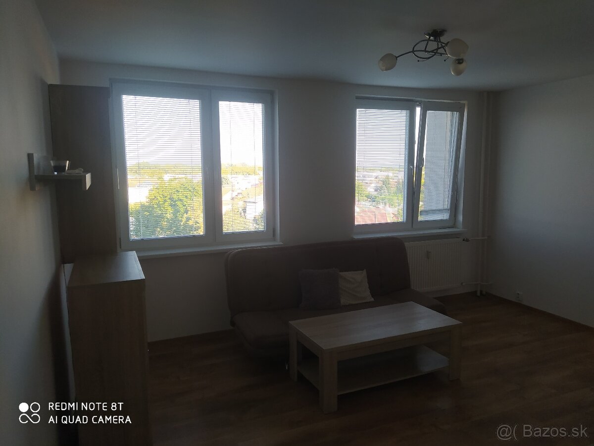 Prenájom 1.5 izbového bytu v Michalovciach - 3