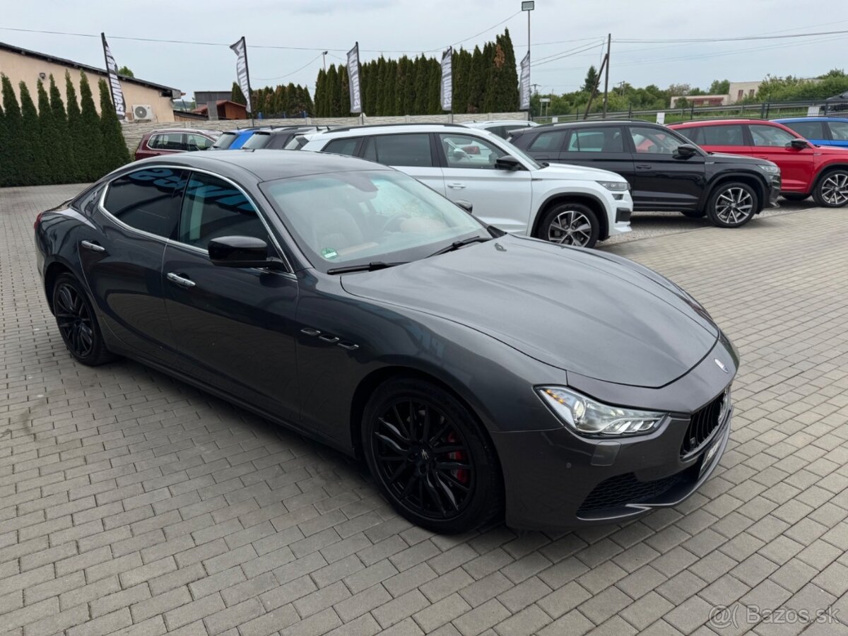 Maserati Ghibli 3.0i V6 4x4 - 3