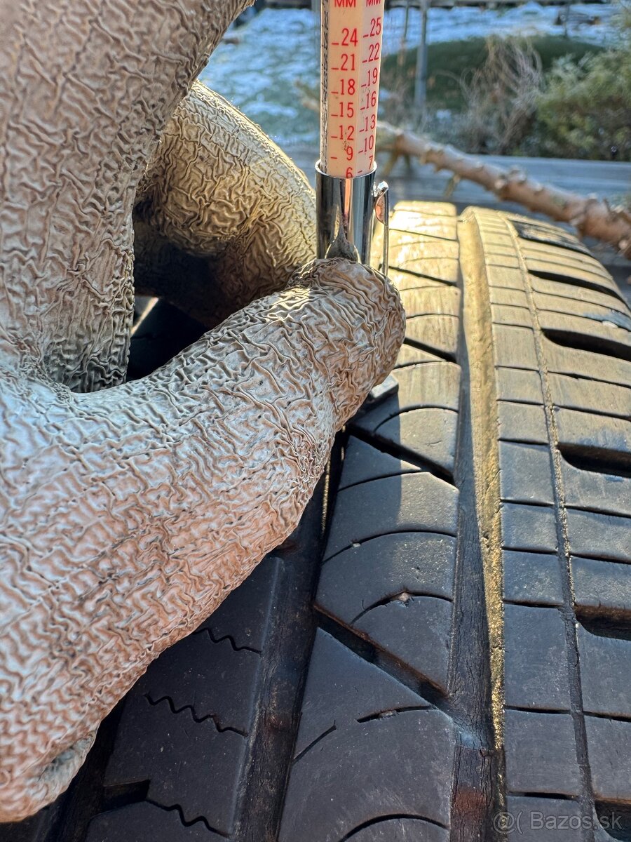 215/65 R16 zimne pneu Continenal - 3