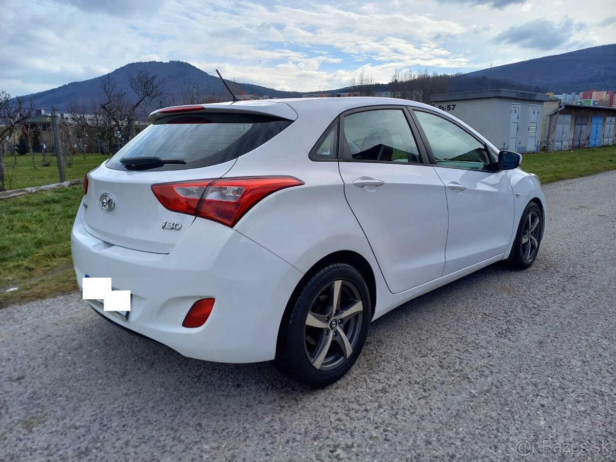 Hyundai i30 1.4 CRDi,R.v 2013,Facelift - 3