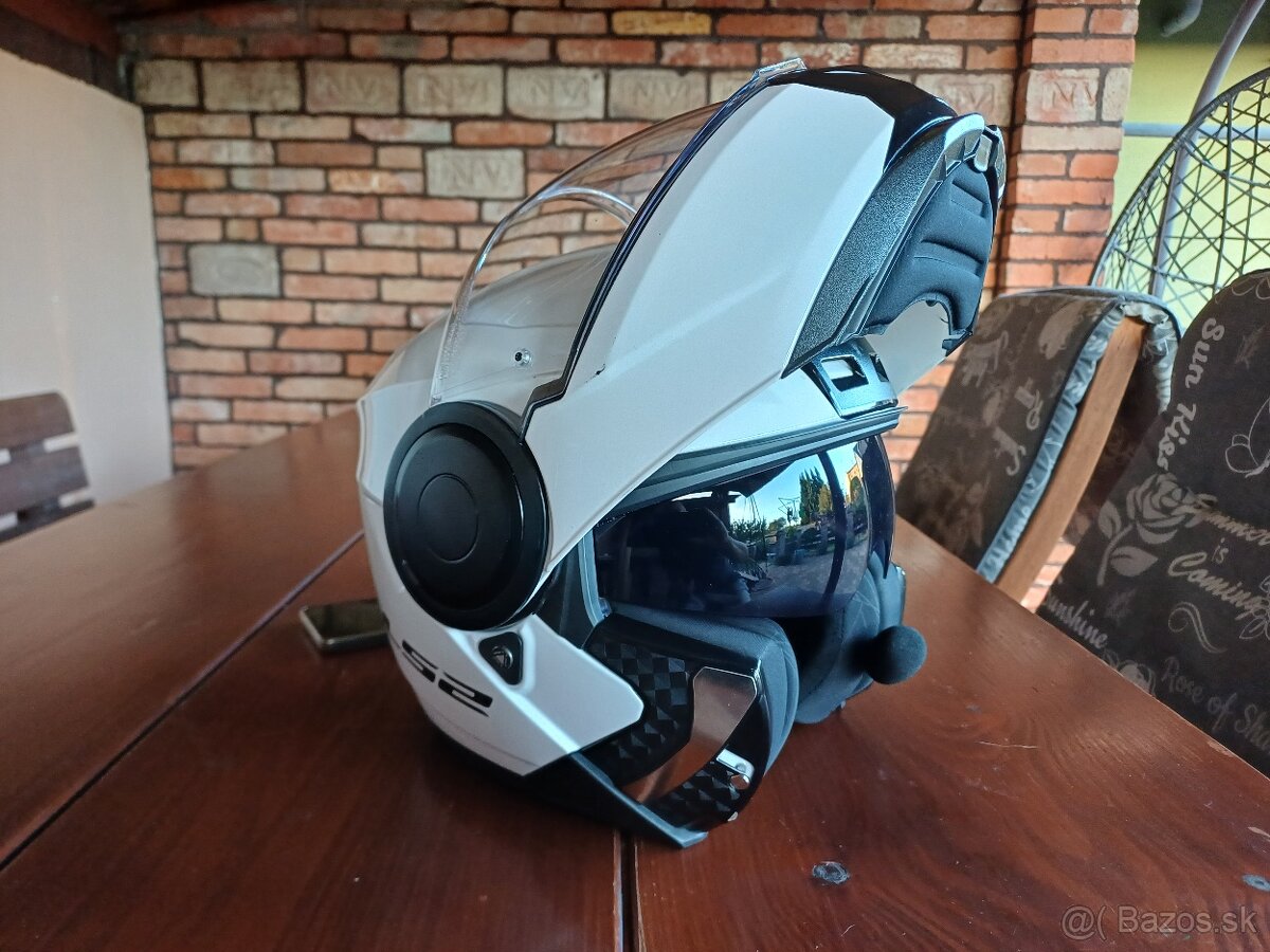 Predám prilbu LS2-veľ.S - 3