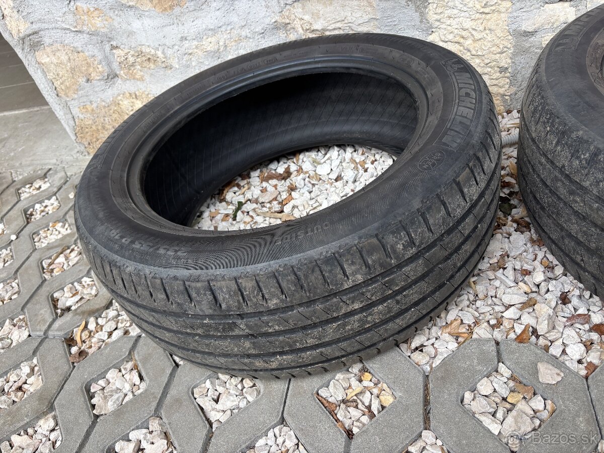Michelin 235/55 R19 105V letné - 3