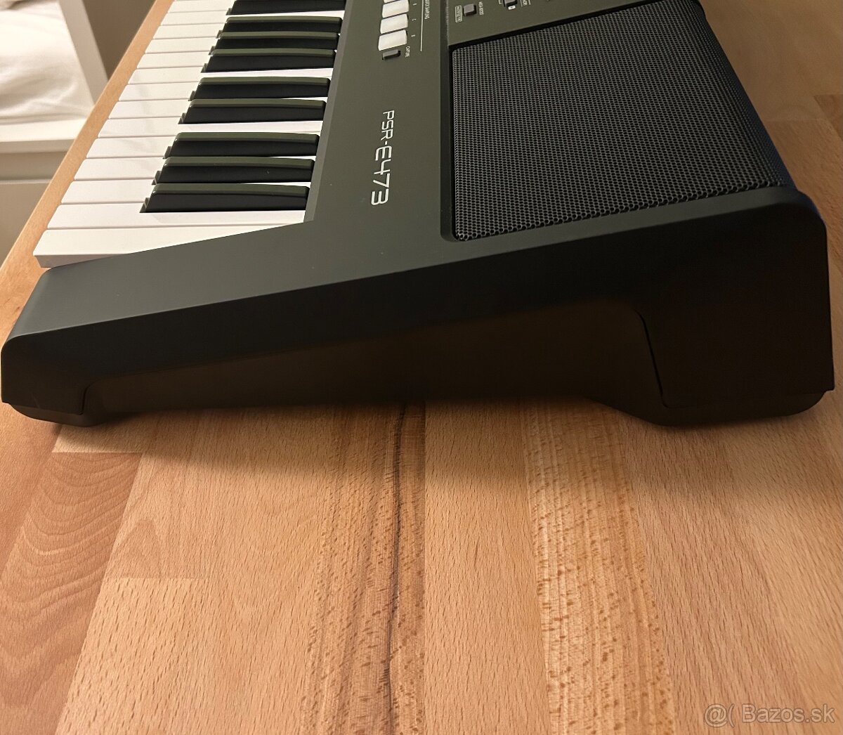 Yamaha PSR-E473 Keyboard - 3