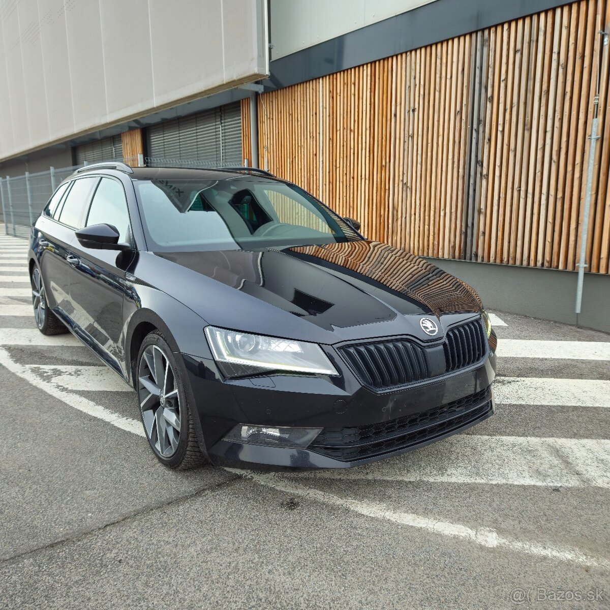 Škoda Superb 2.0 TDI Sportline DSG - 3