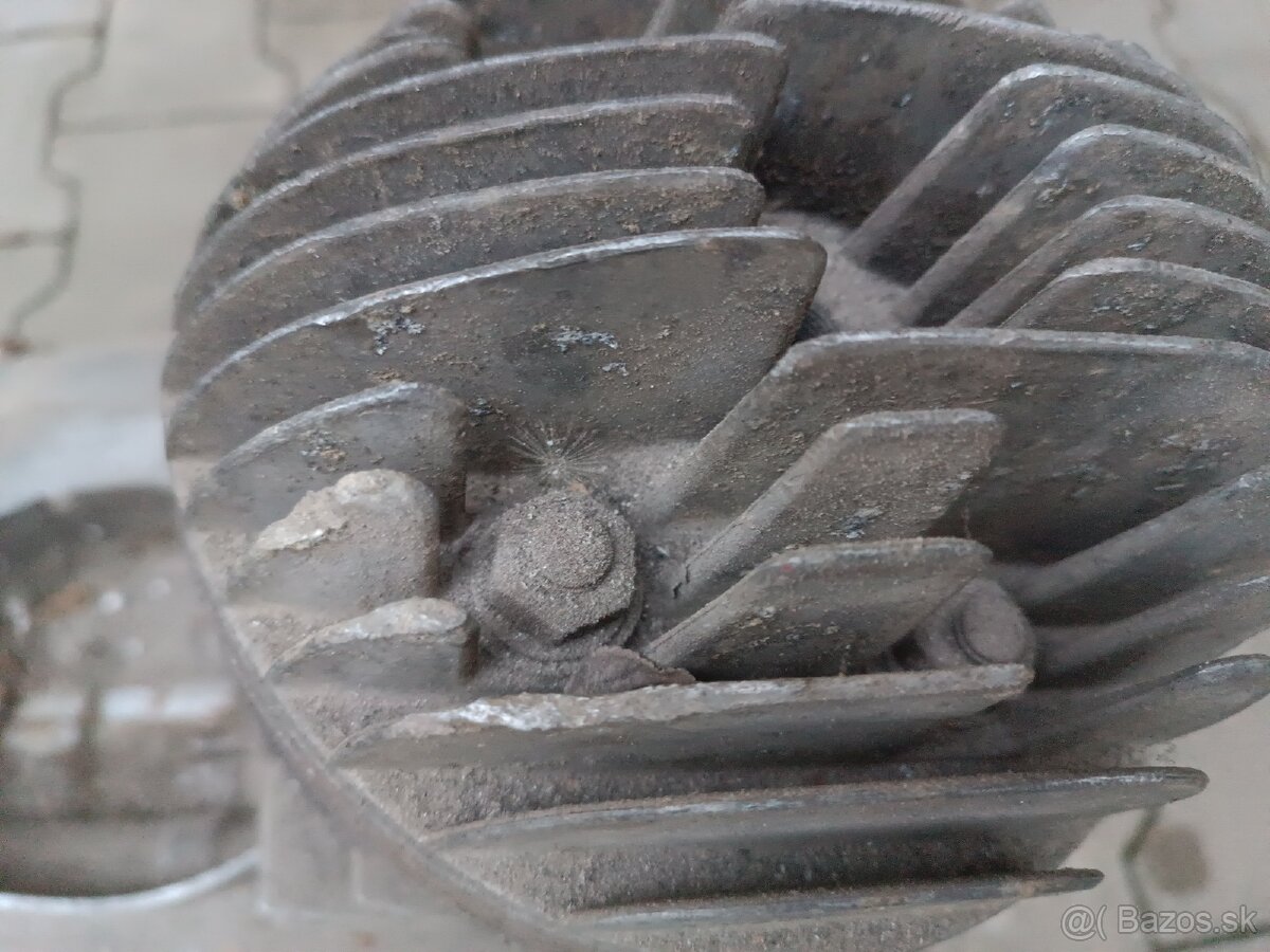 Jawa 250 kývačka motor - 3