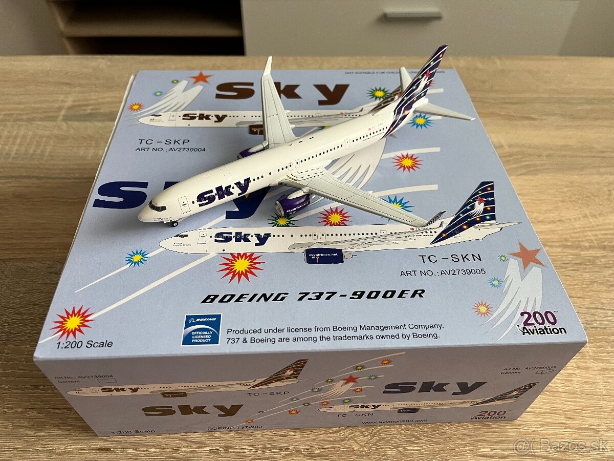 Boeing 737-900ER - 3