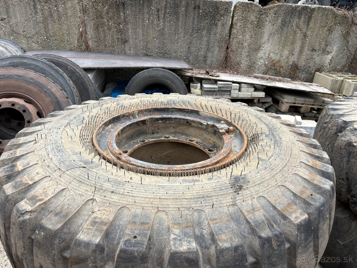 Pneu Unc 200 18.00 - 25 - 3