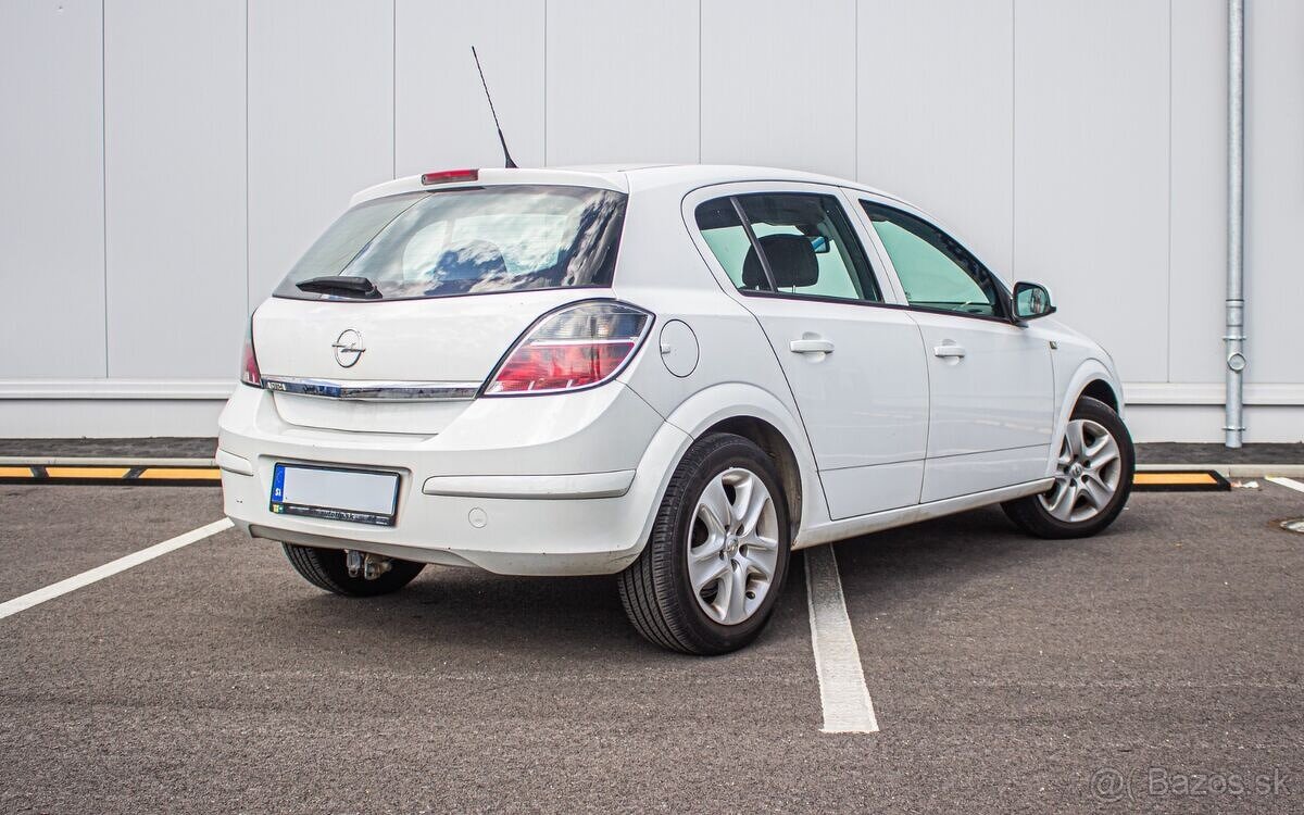 Opel Astra Classic III 1.6 16V - 3