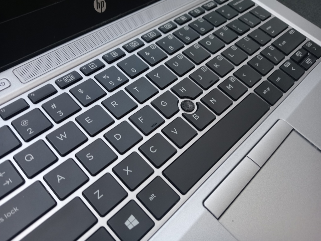 HP elitebook 725 G4 ,AMD A10 quad core , 8gb ram ,Windows 7 - 3