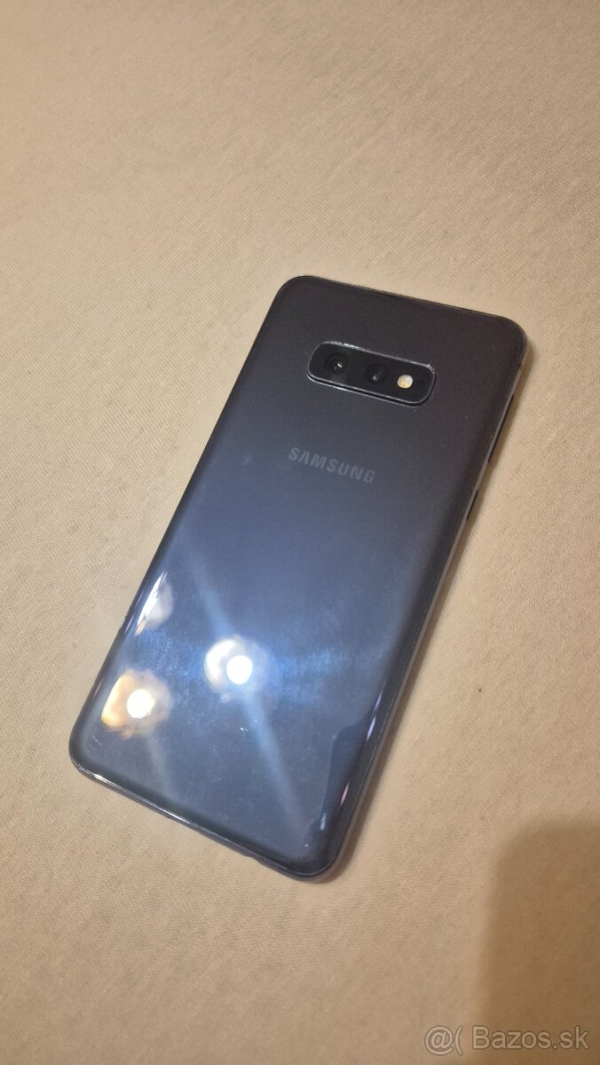 Predám Samsung S10e Prism Black 128 GB, 6 GB RAM - 3