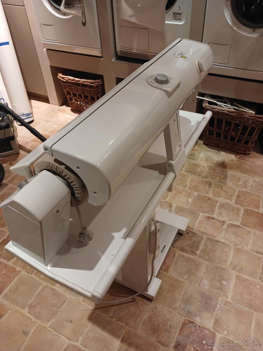 Predám rotačnú žehličku MIELE B 995 D – veľmi dobrý stav - 3