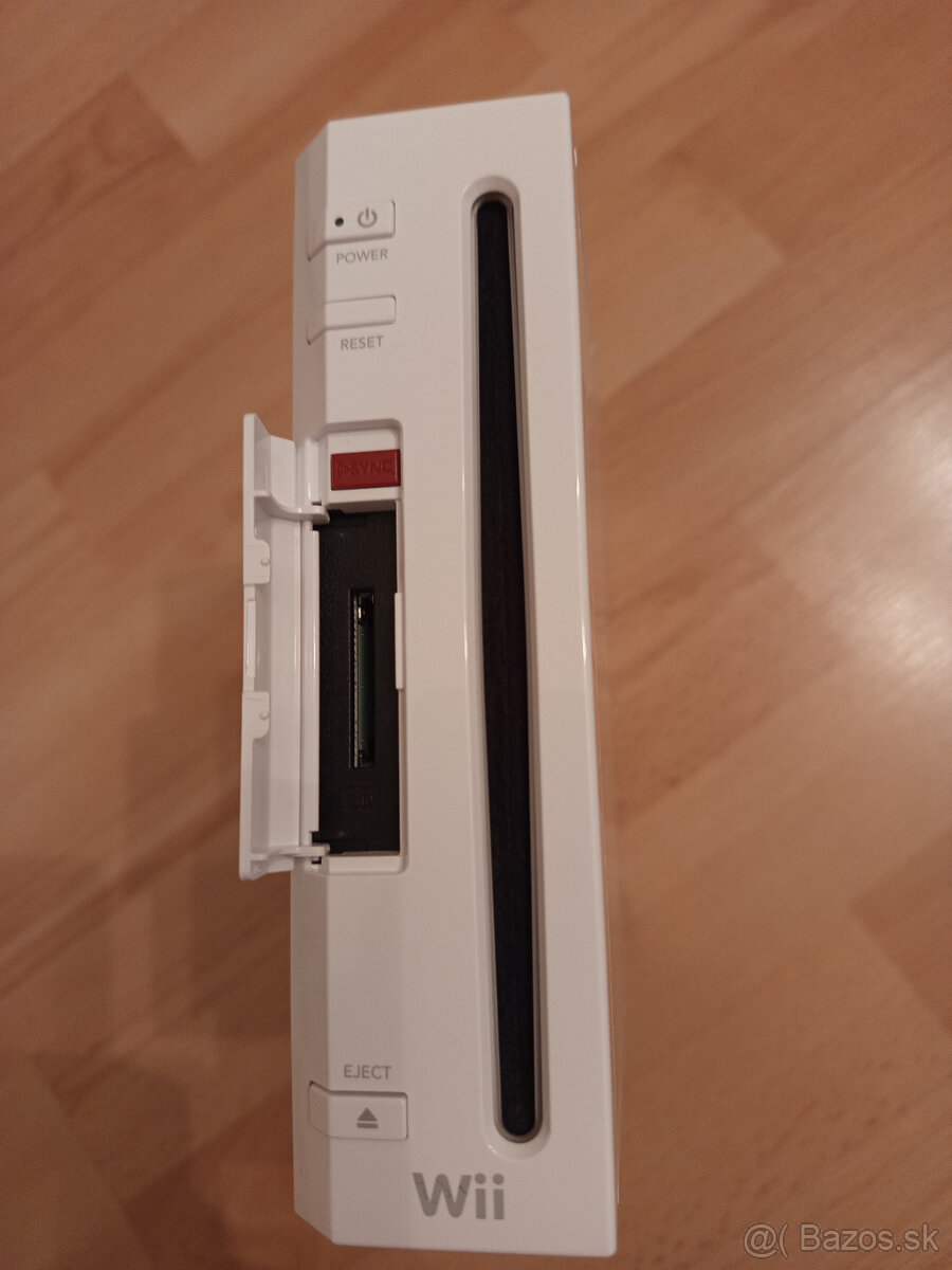 Nintendo Wii - 2x OVLÁDAČ originál Nintendo + 5 hier - 3