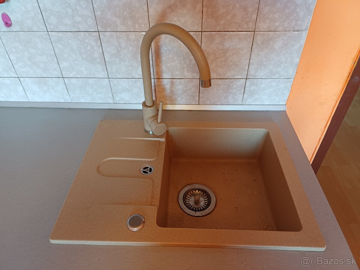 Kuchynská linka - 3