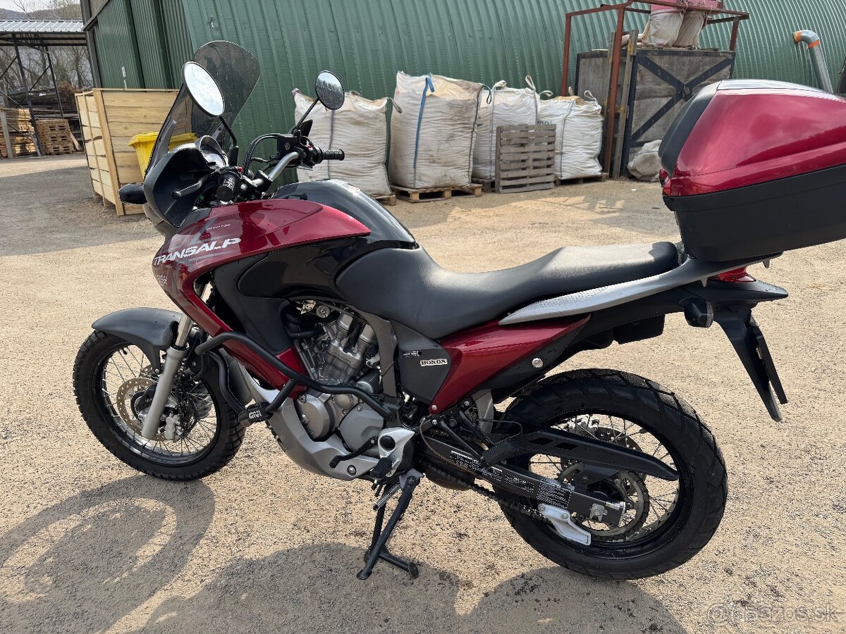 Honda Transalp 700 - 3