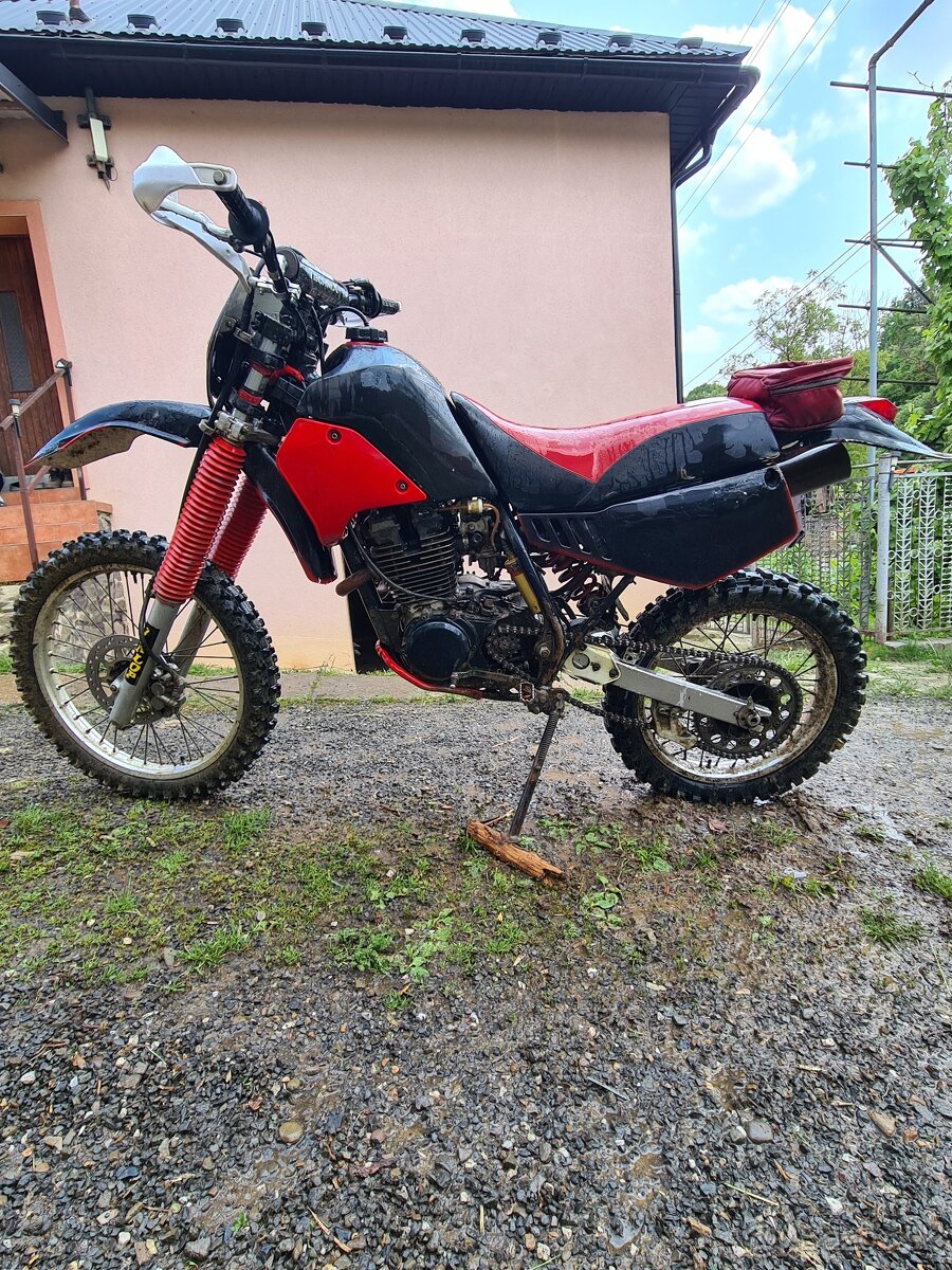 Predám yamahu tt 350