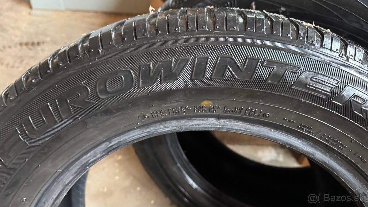 Predám zimné pneu. R17 245/55 106V - 3