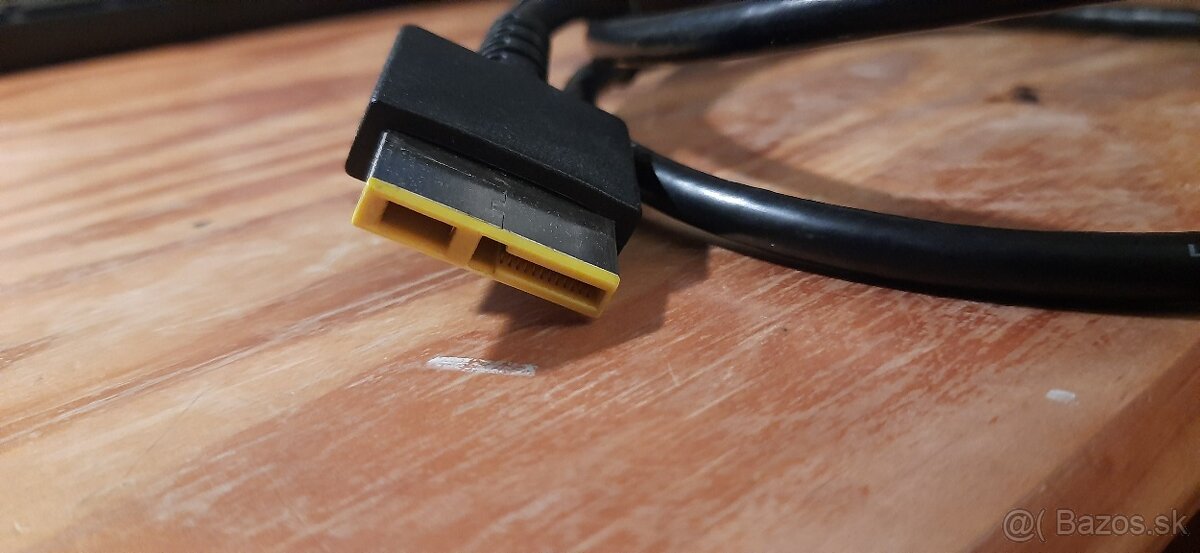 Dokovacia stanica Lenovo ThinkPad OneLink Pro DU9033S1 - 3