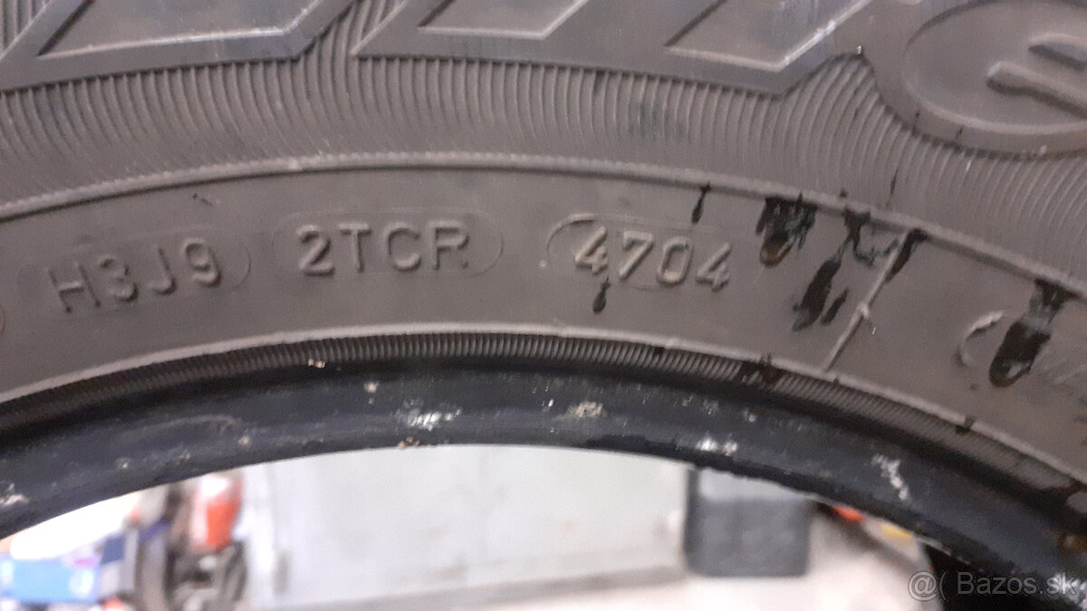 Predam SAVA 195/70 R14 letne - 3