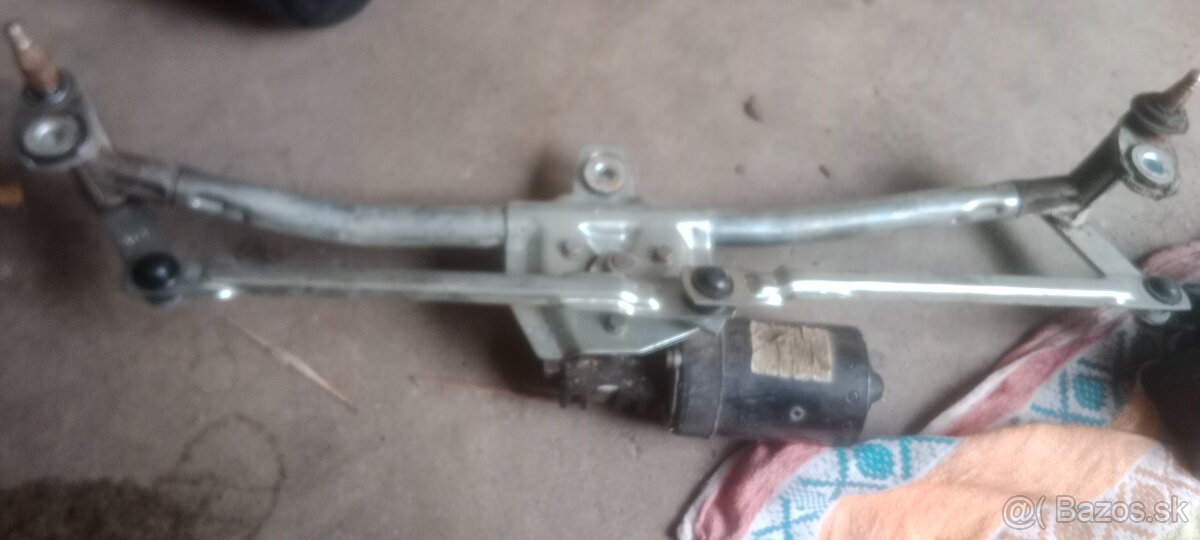 Golf 4 1.8 benzín - 3