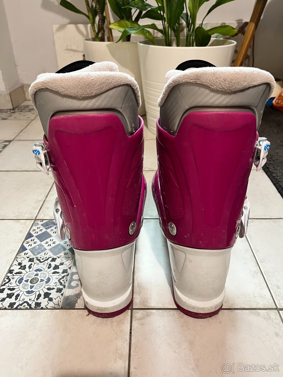 Dievcenske lyziarky - 3