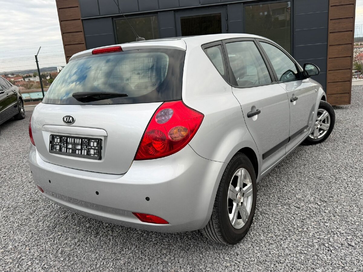 KIA CEED 1.4 77KW - 3