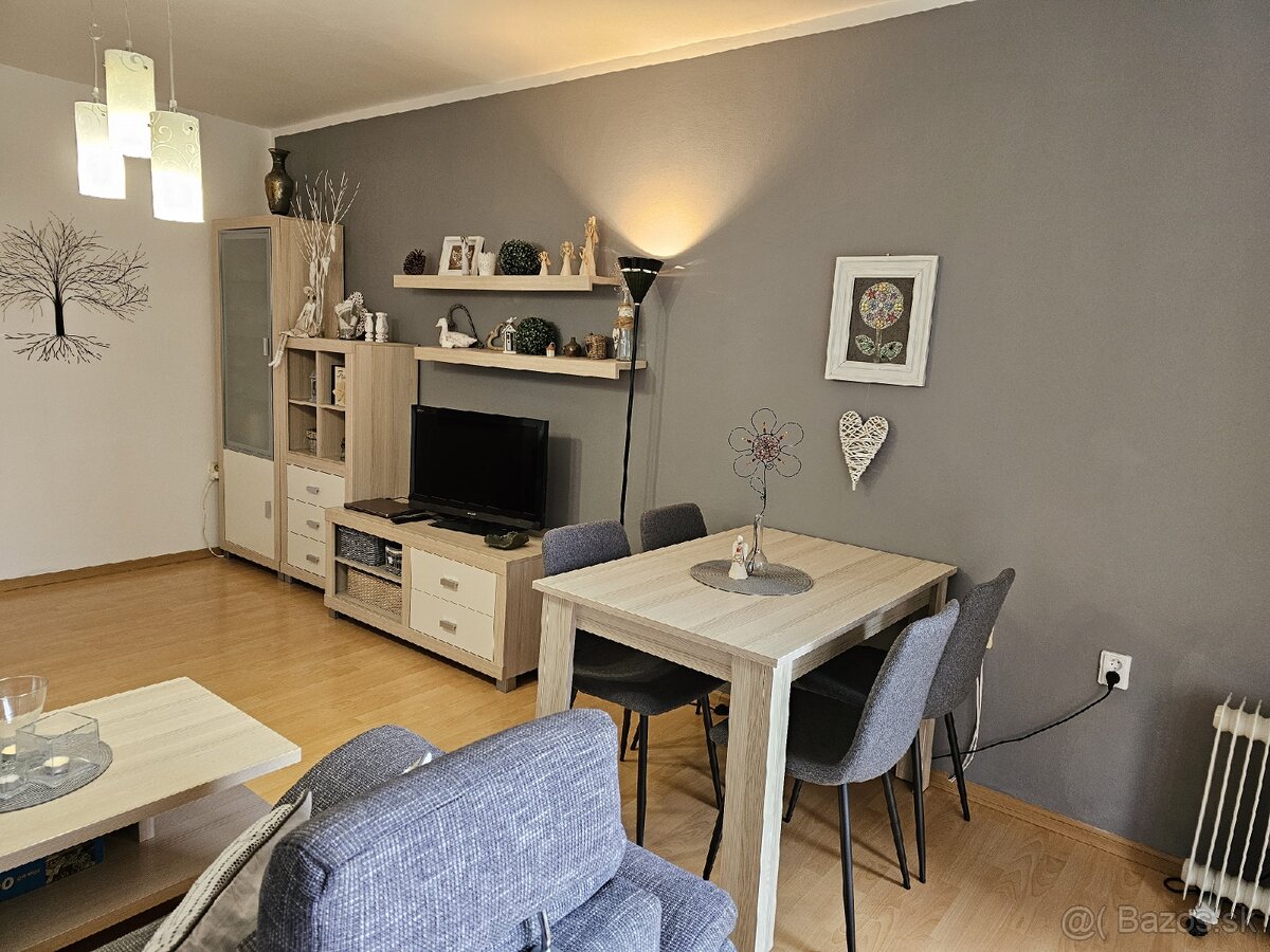 Prenájom 3 izbového bytu - 3