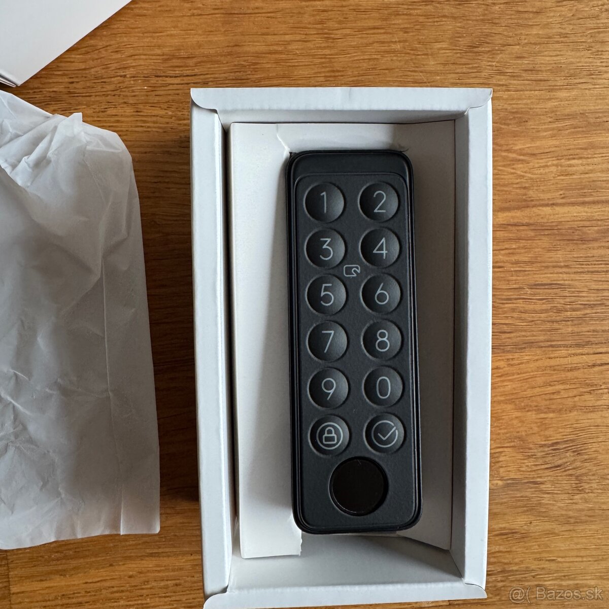 Inteligentná klávesnica SwitchBot Keypad Touch - 3