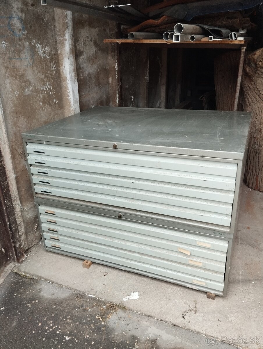 Skriňa Kartotéka - 3