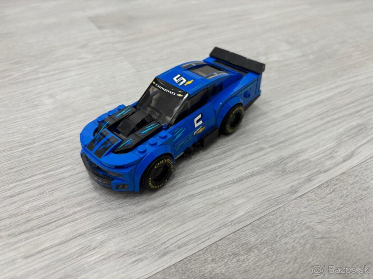 LEGO Speed Champions Chevrolet Camaro ZL1 Race Car - 3
