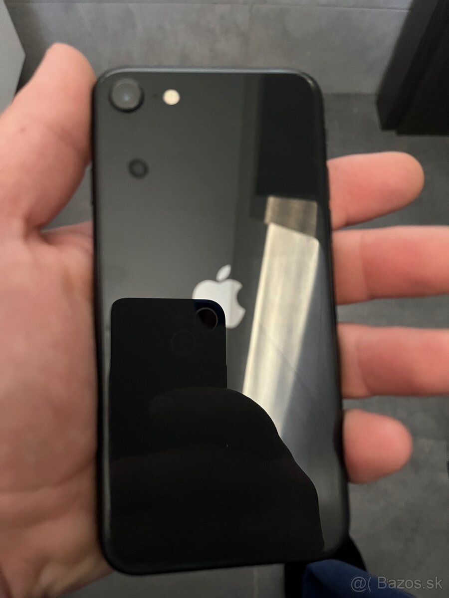 iPhone SE 2020 64gb - 3