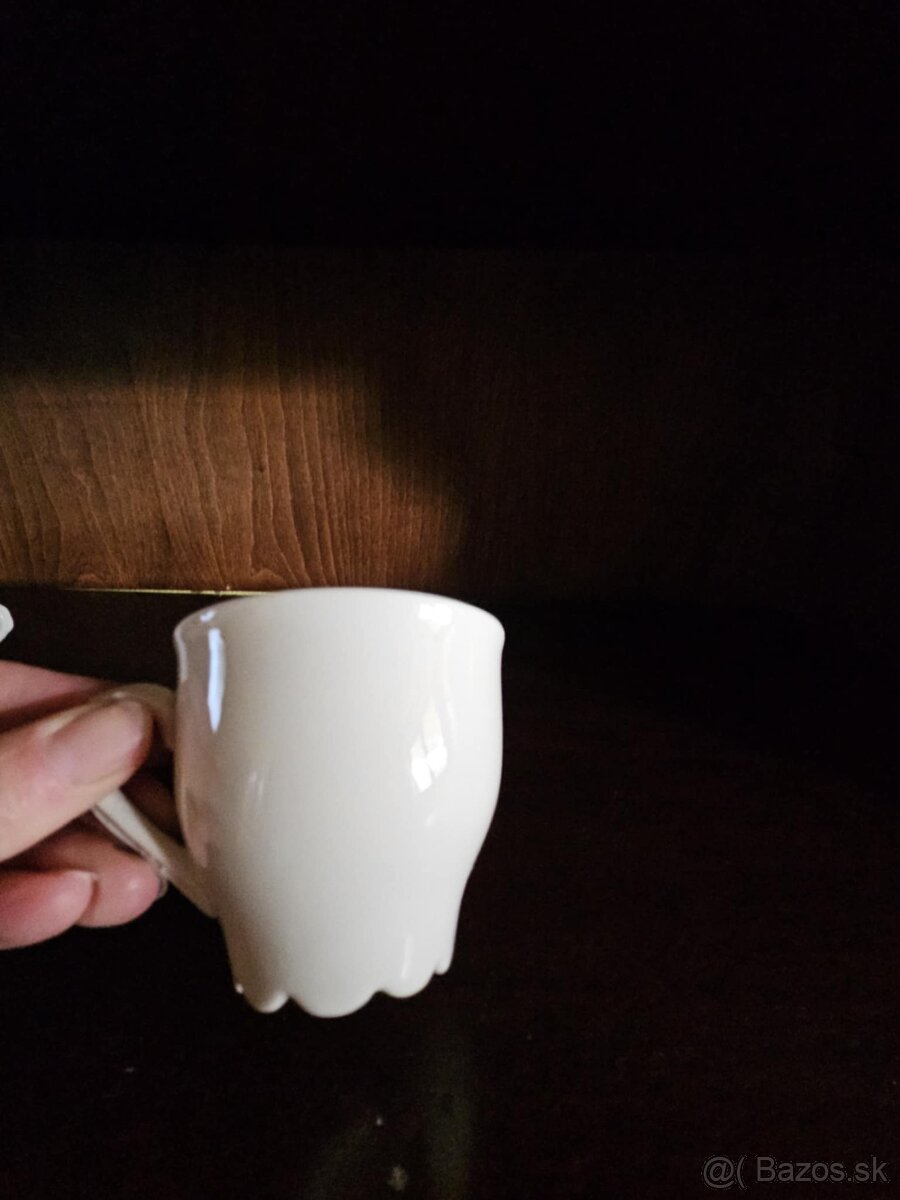 Biele netradičné šálky - 3